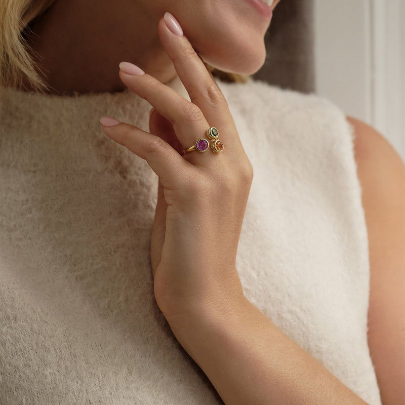 Beach Three Stone Sapphire Garnet Tsavorite Yellow Gold Ring