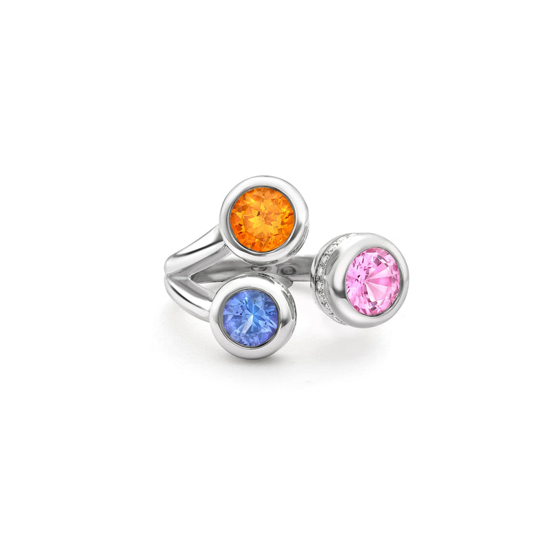 Beach Three Stone Platinum Ring