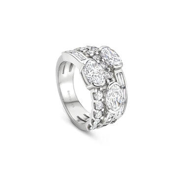 Play of Light Large Platinum Diamond Ring
