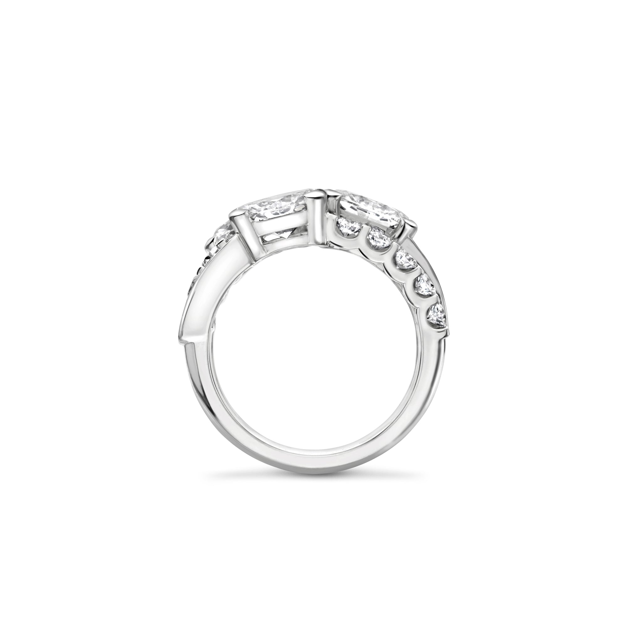 Play of Light Large Platinum Diamond Ring