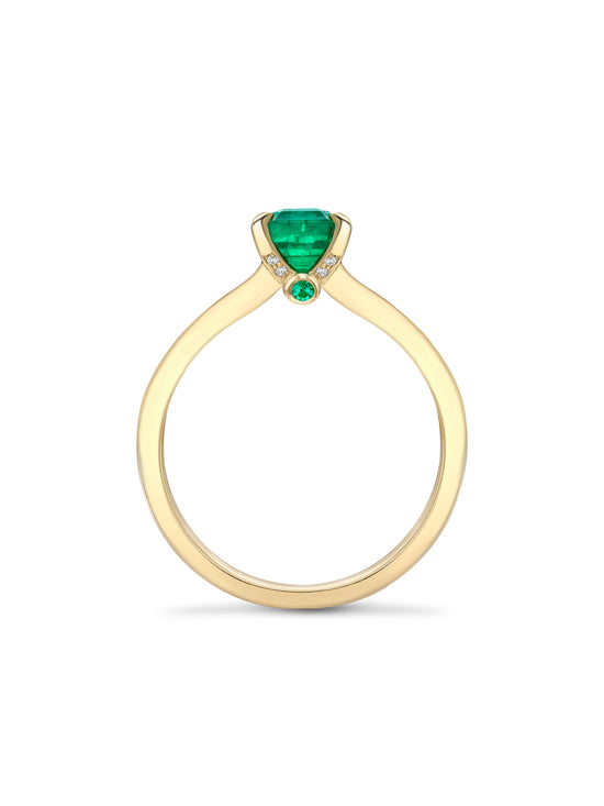 Classic Split Shoulder Emerald Yellow Gold Ring