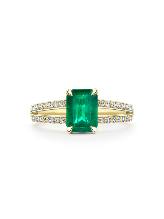 Classic Split Shoulder Emerald Yellow Gold Ring