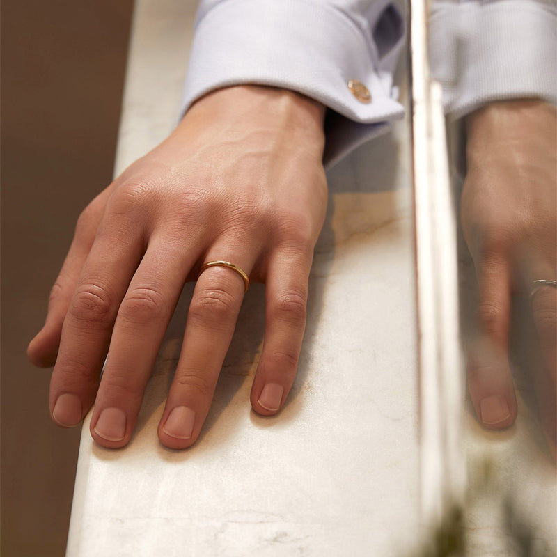 Classic Men's Court Shaped Yellow Gold Band (2mm Width) | Boodles