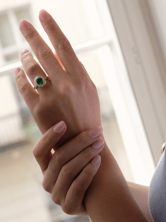 Vintage Oval Emerald Yellow Gold Ring