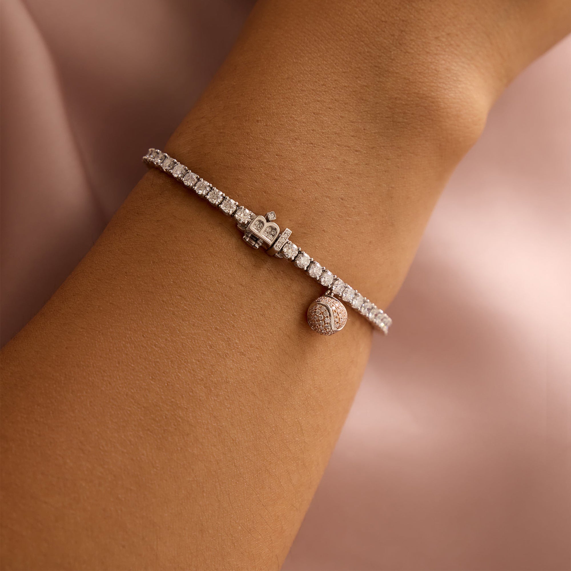 5.2 Carats (Rose Gold Charm) 5.2 Carats (Rose Gold Charm)