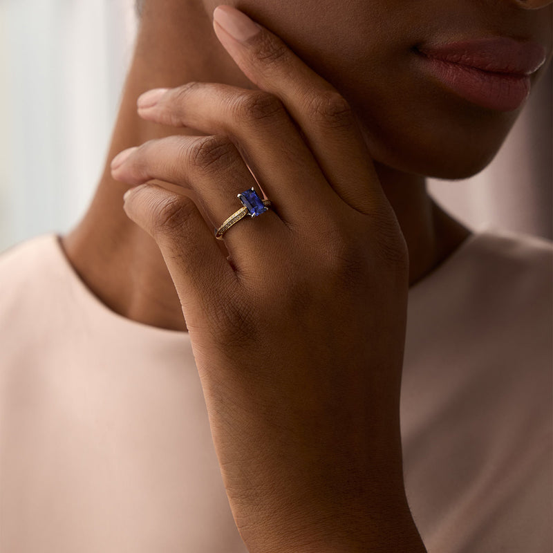 Petal Ashoka Sapphire Yellow Gold Engagement Ring | Boodles