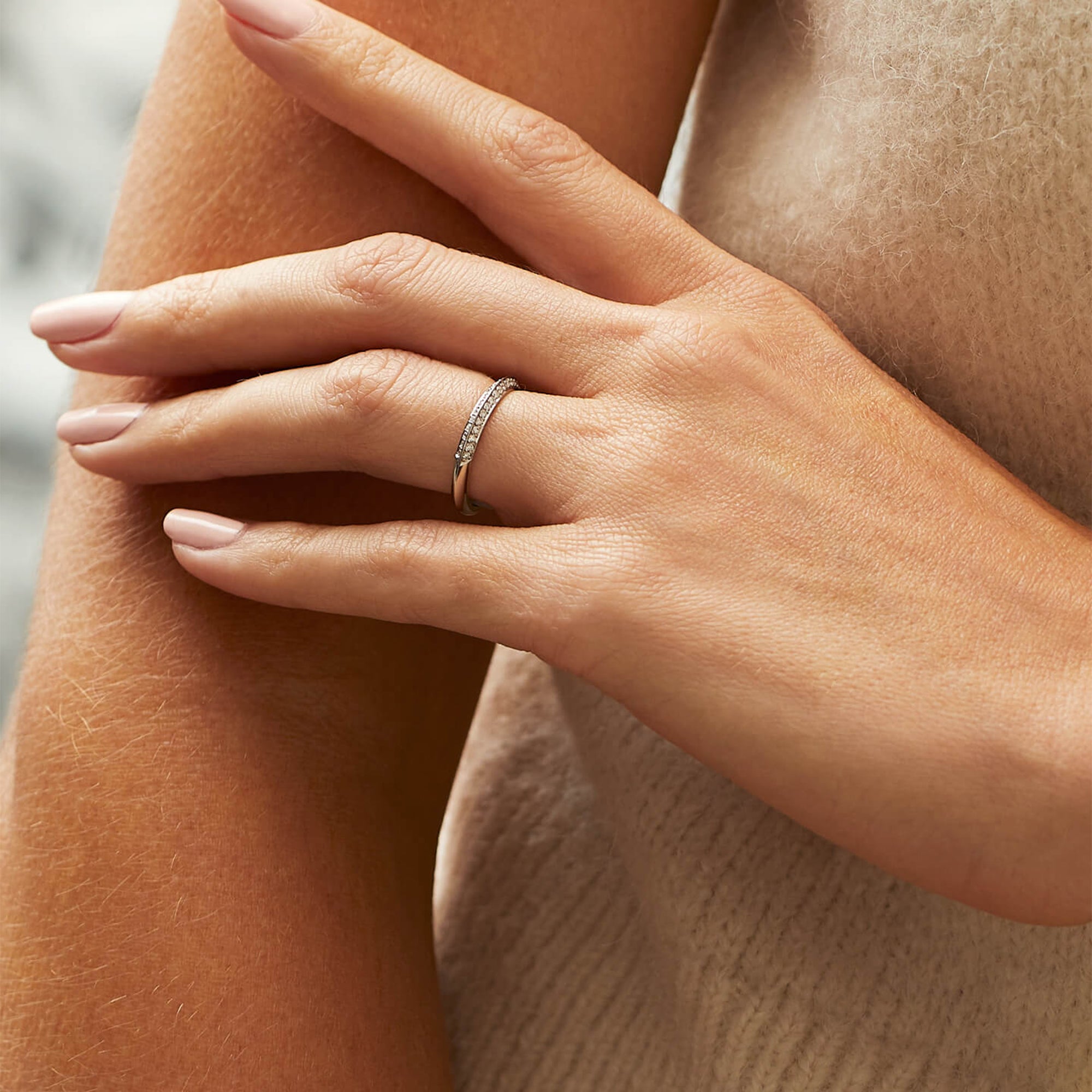 Petal Diamond Platinum Wedding Band