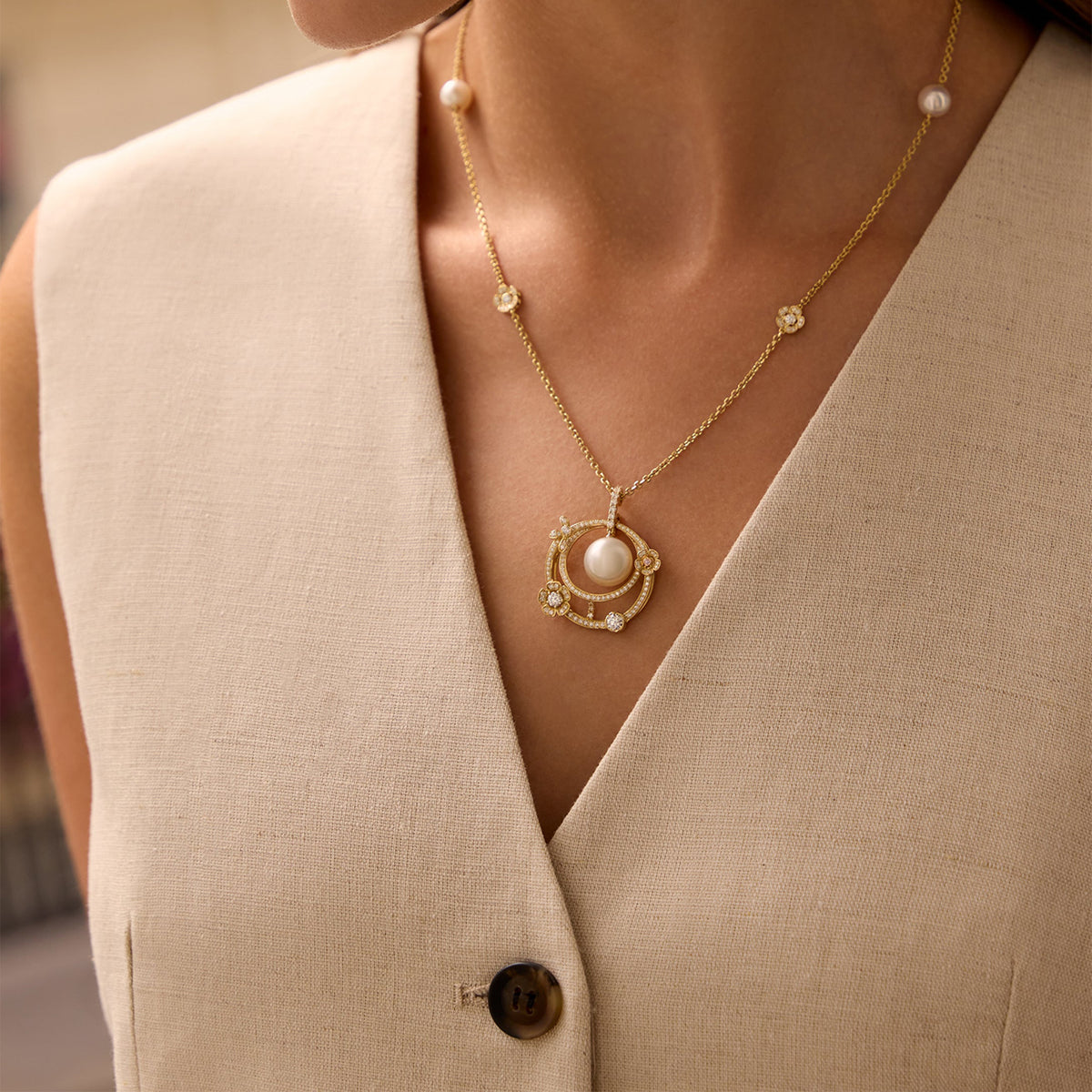 Secret Garden Pearl Yellow Gold Pendant | Boodles