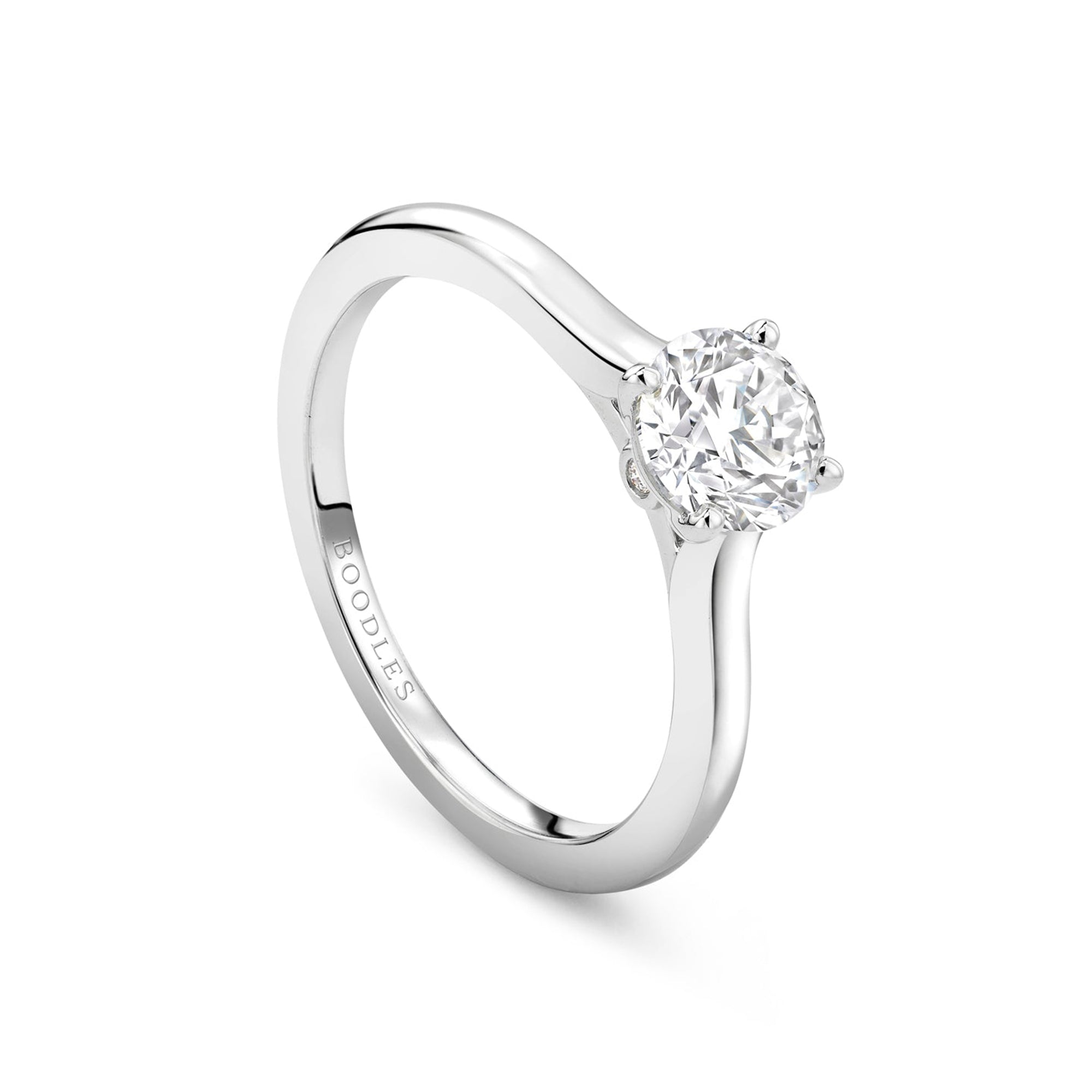 Classic Platinum Diamond Engagement Ring 0.9 Carat FVS1