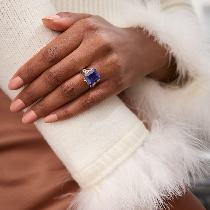 A Family Journey Paris Tuileries Sapphire Yellow Gold Ring