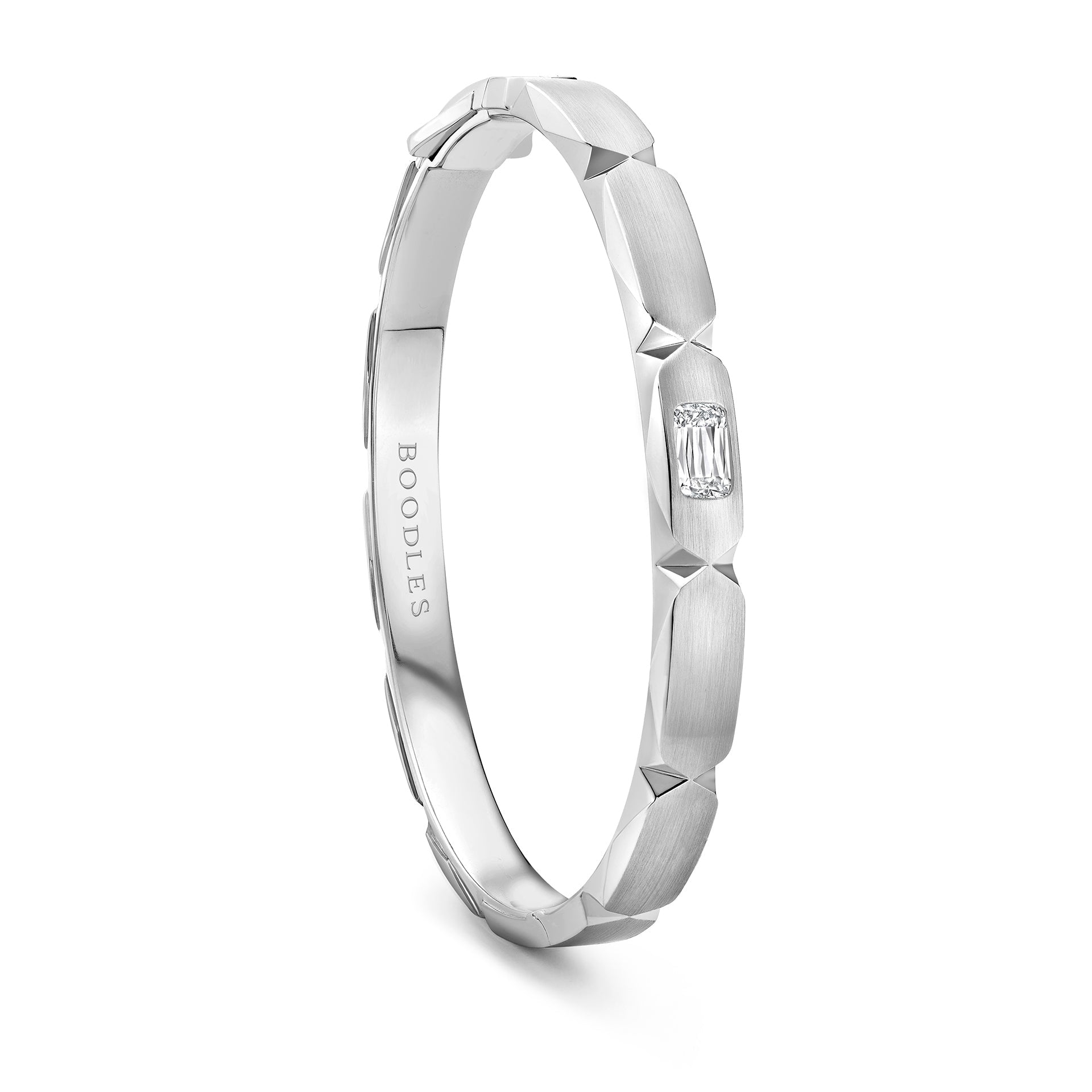 Manhattan Ashoka White Gold Bangle