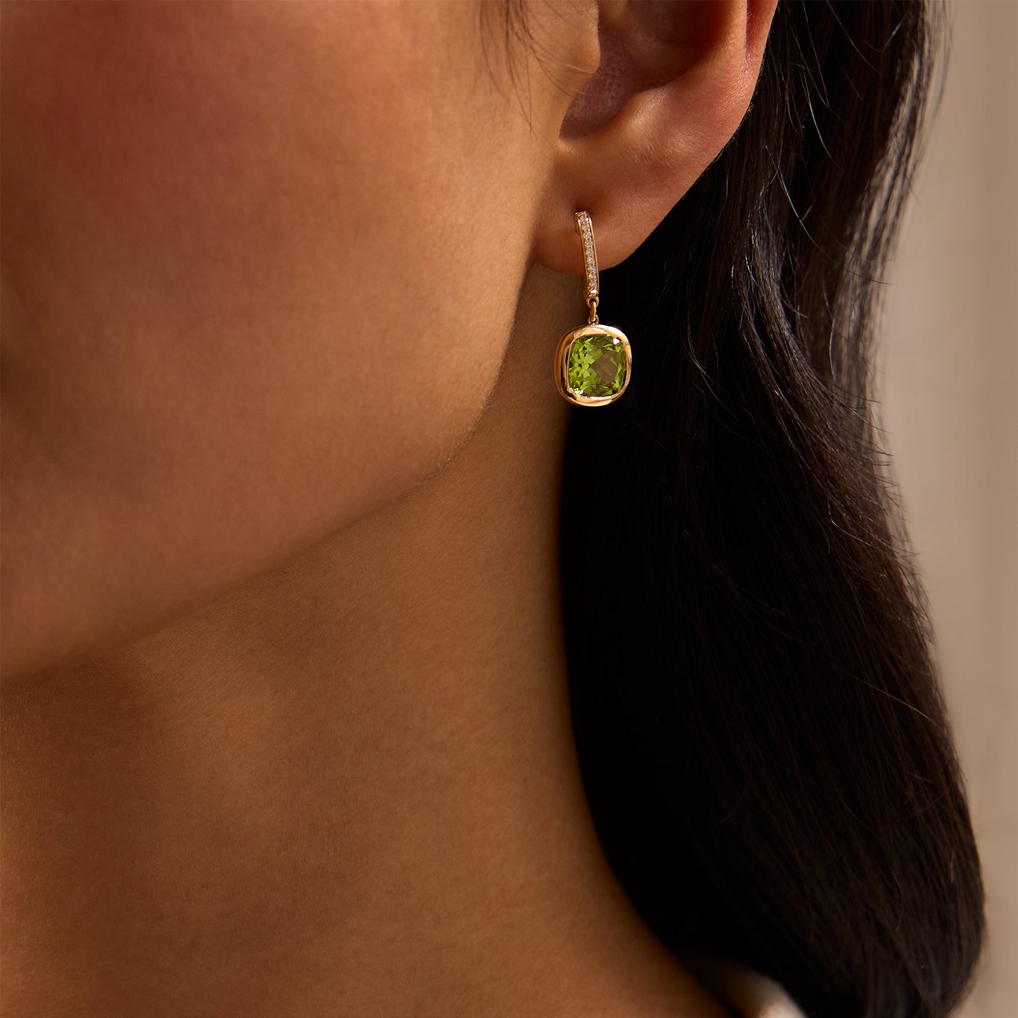 Florentine Dolce Vita Cushion Peridot Yellow Gold Earrings