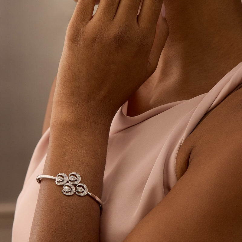 Lucky Platinum Diamond Horseshoe Bangle
