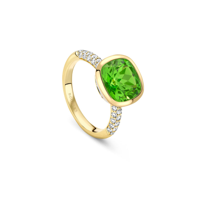 Florentine Dolce Vita Cushion Peridot Yellow Gold Ring