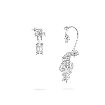 Africa Victoria Falls Ashoka White Gold Earrings