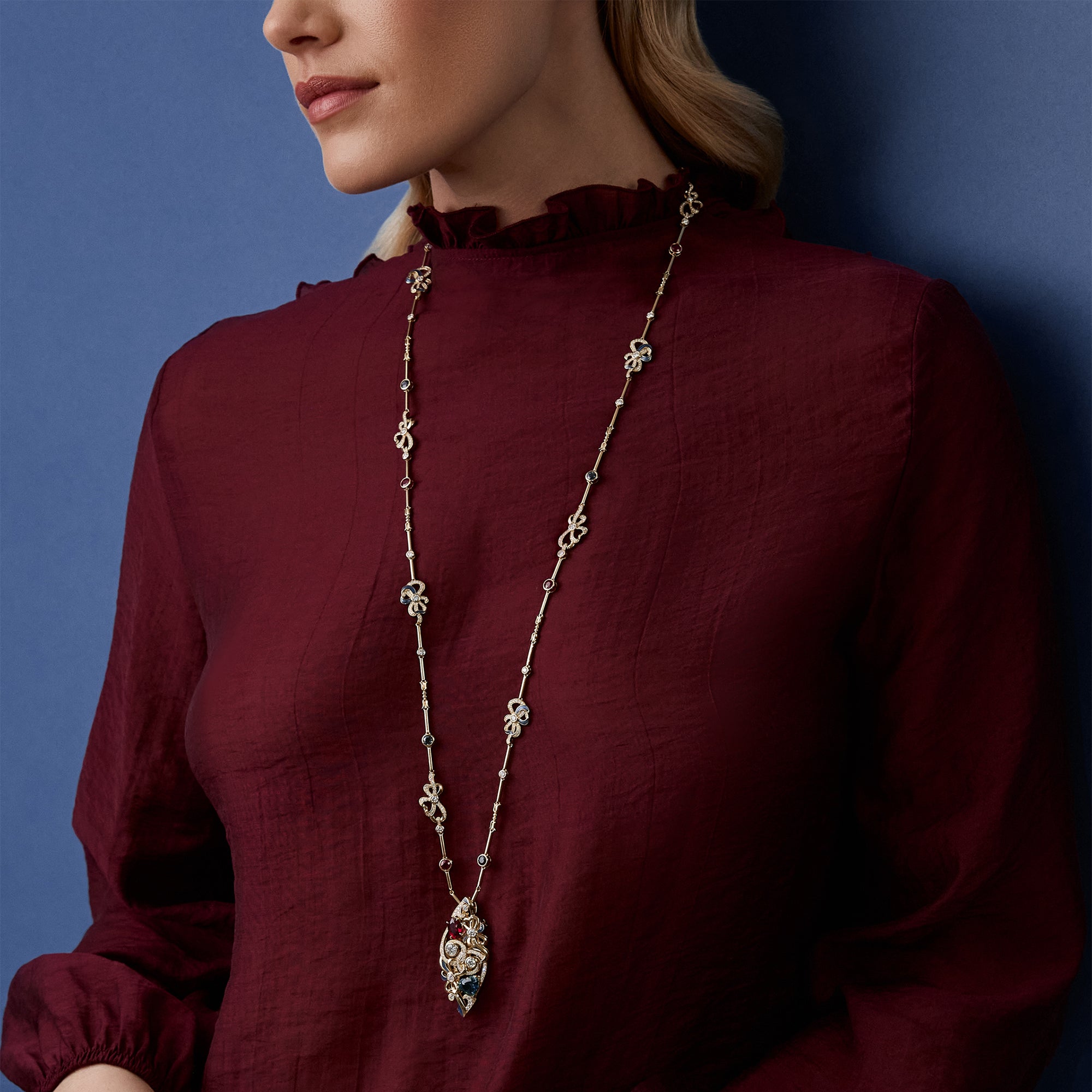 The Palace Collection Presence Chamber Long Pendant