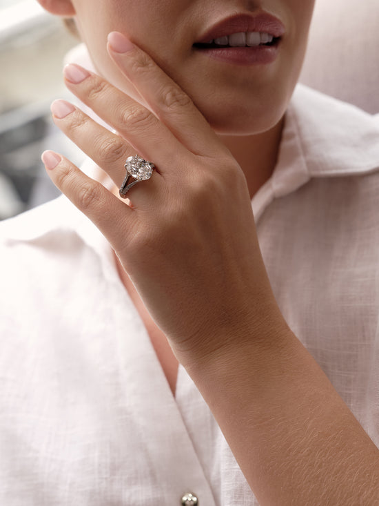 Classic Split Shoulder Platinum Diamond Ring