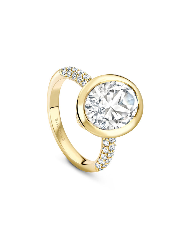 Florentine Oval Diamond Yellow Gold Ring