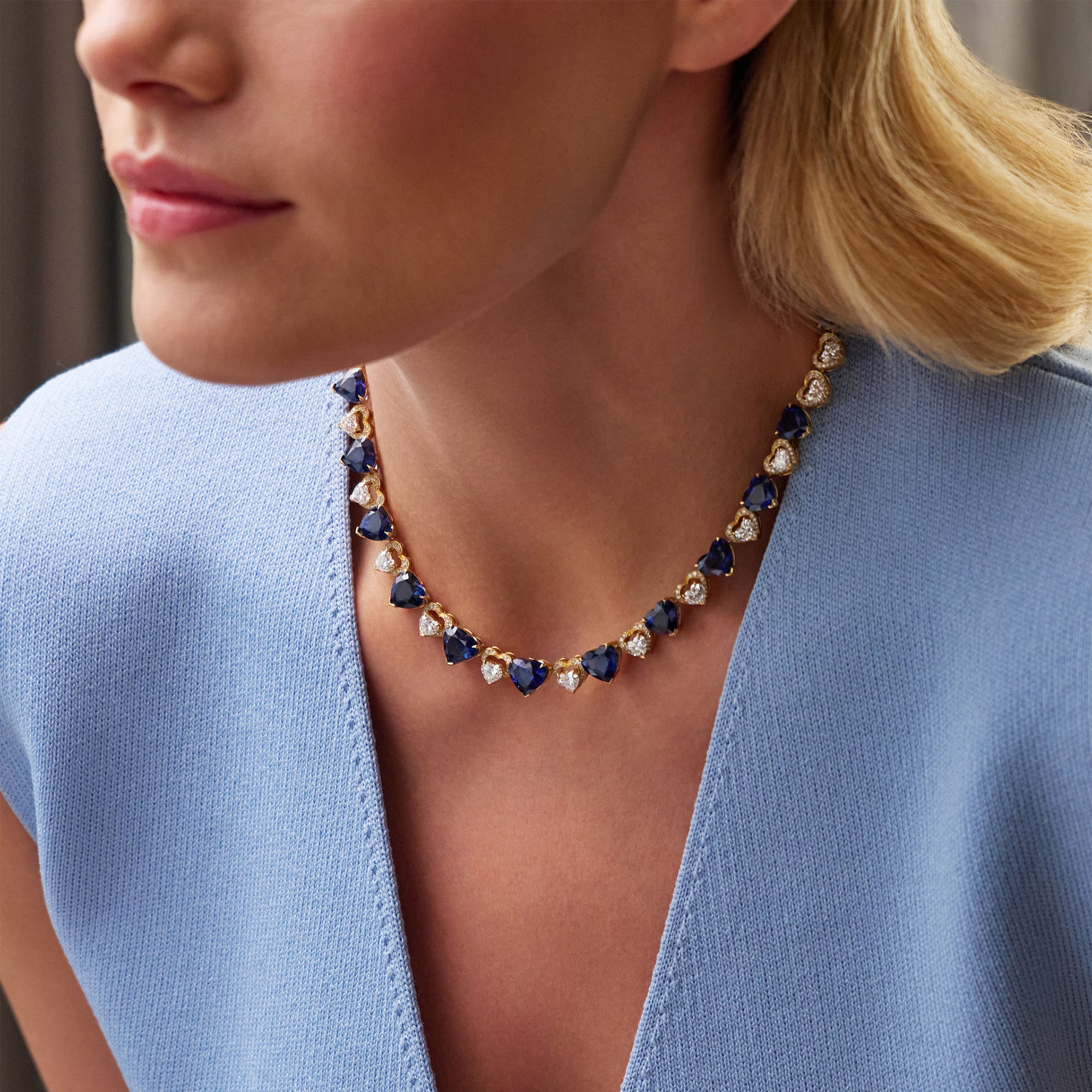 Classic Heart Sapphire Diamond Yellow Gold Collar