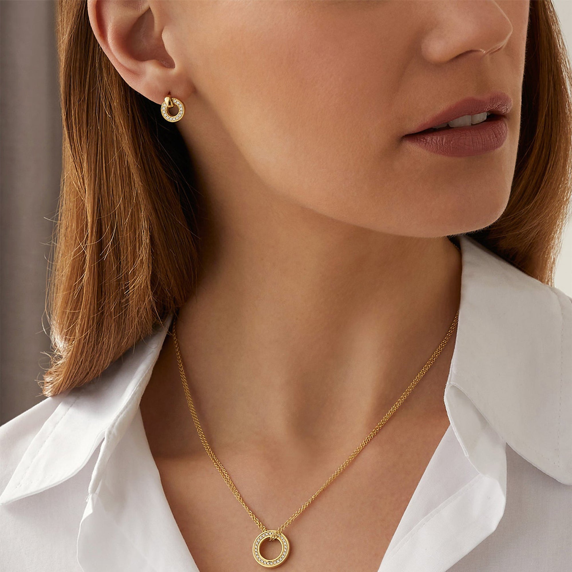 Roulette Yellow Gold Pendant and Flip Earrings Set