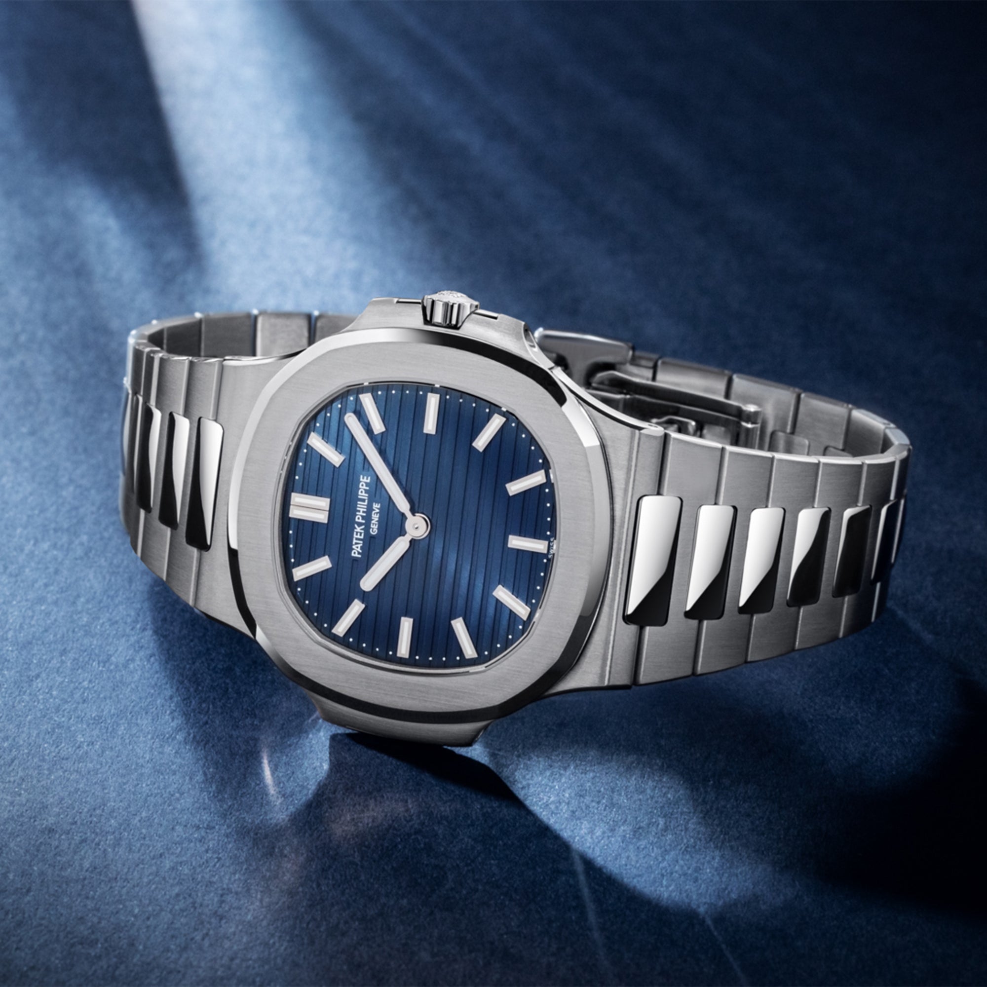 Patek Philippe Nautilus Watch Ref. 5810/1G-001