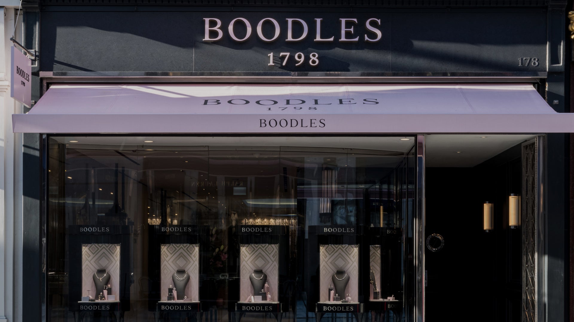 Showroom Image